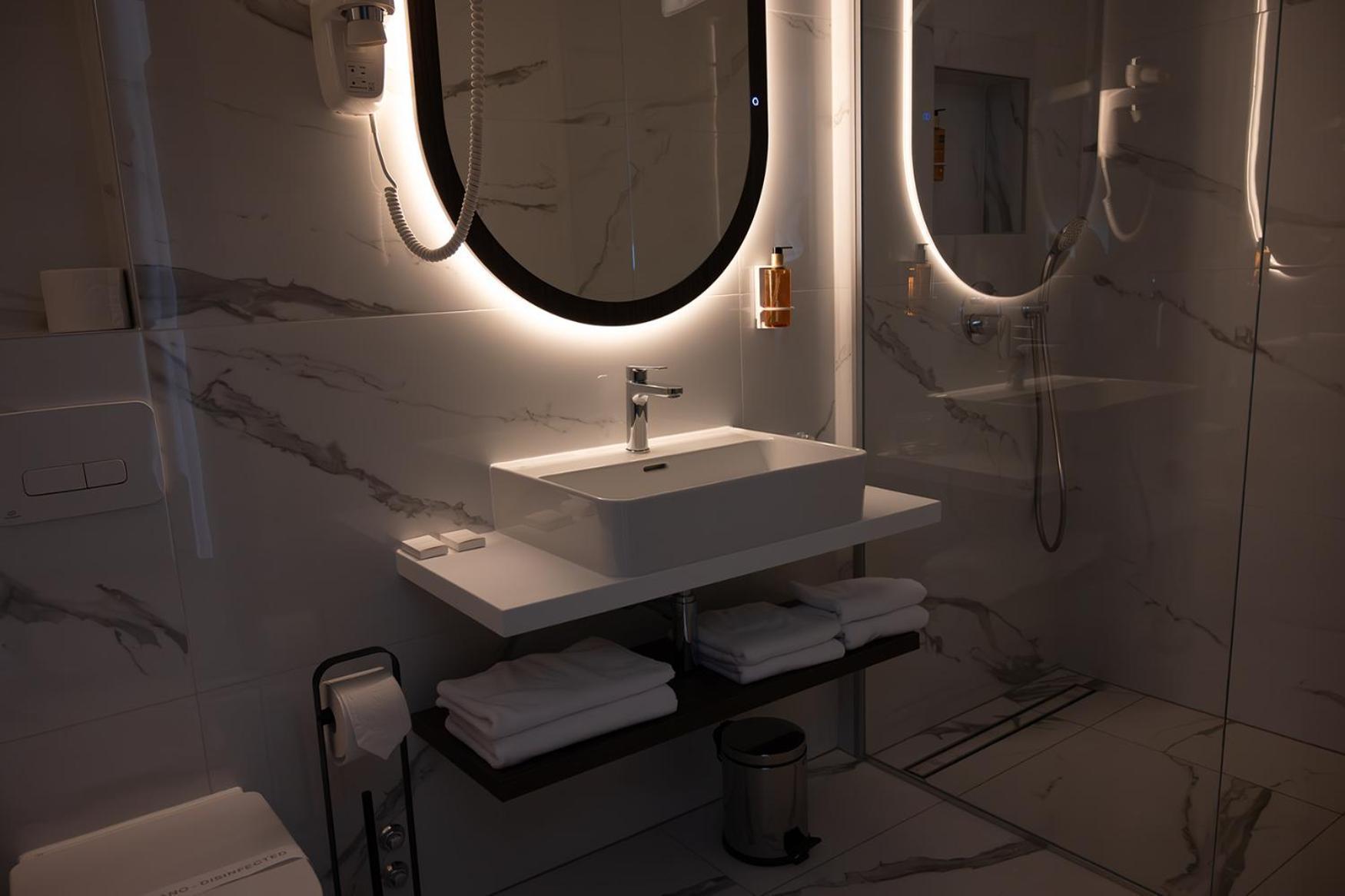 Diamond Hotel Загреб Екстериор снимка