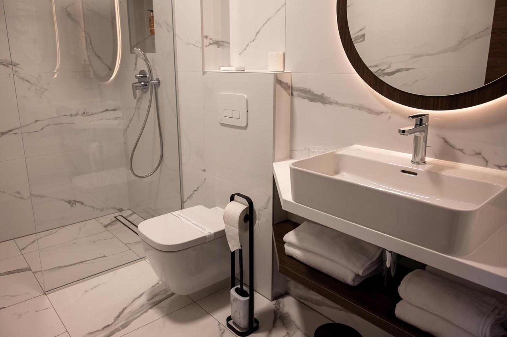 Diamond Hotel Загреб Екстериор снимка