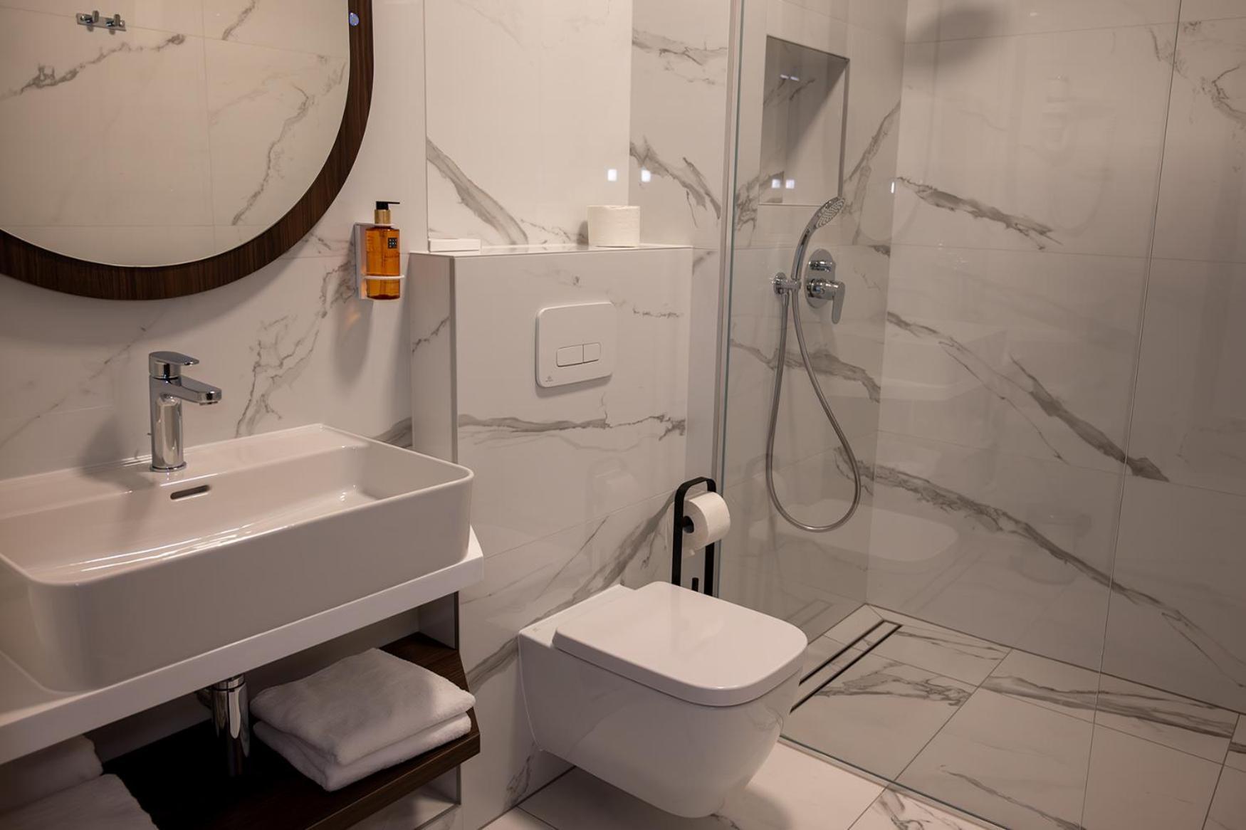 Diamond Hotel Загреб Екстериор снимка