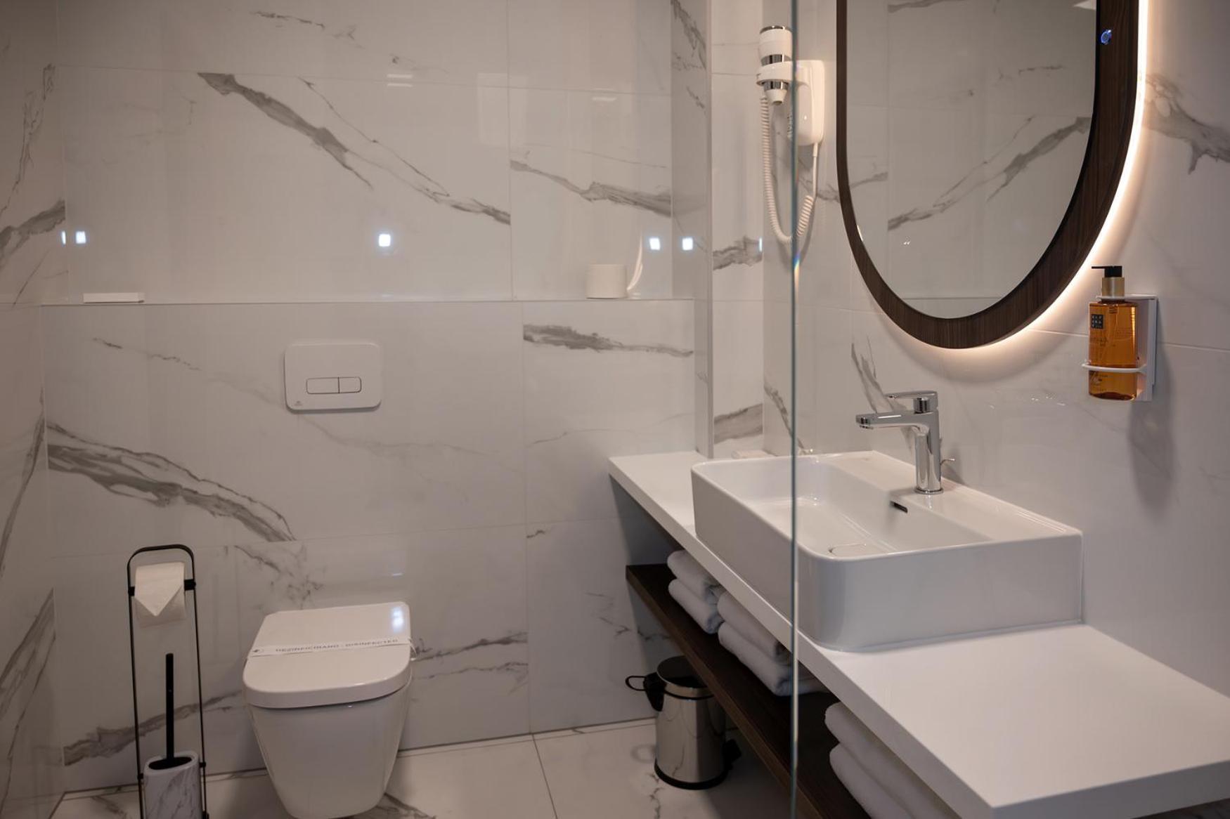 Diamond Hotel Загреб Екстериор снимка