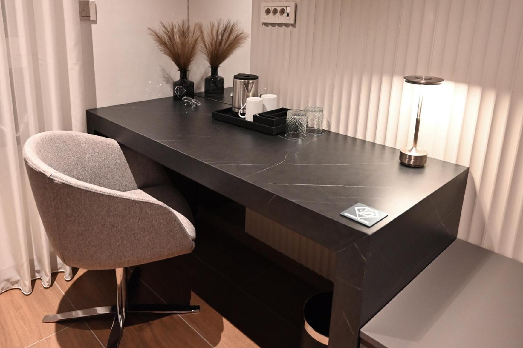 Diamond Hotel Загреб Екстериор снимка